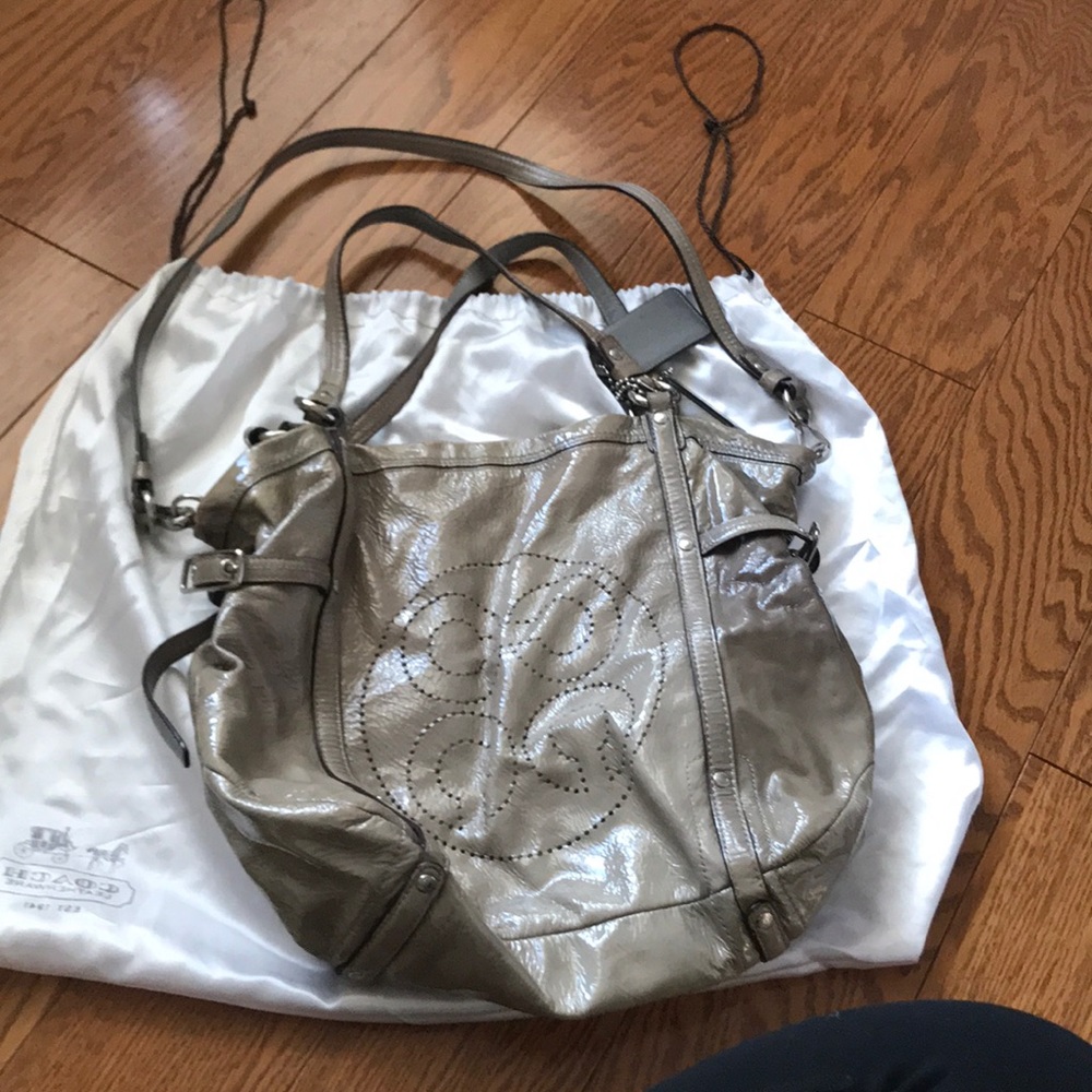 Large Gray Coach bag - Picture 3 of 6